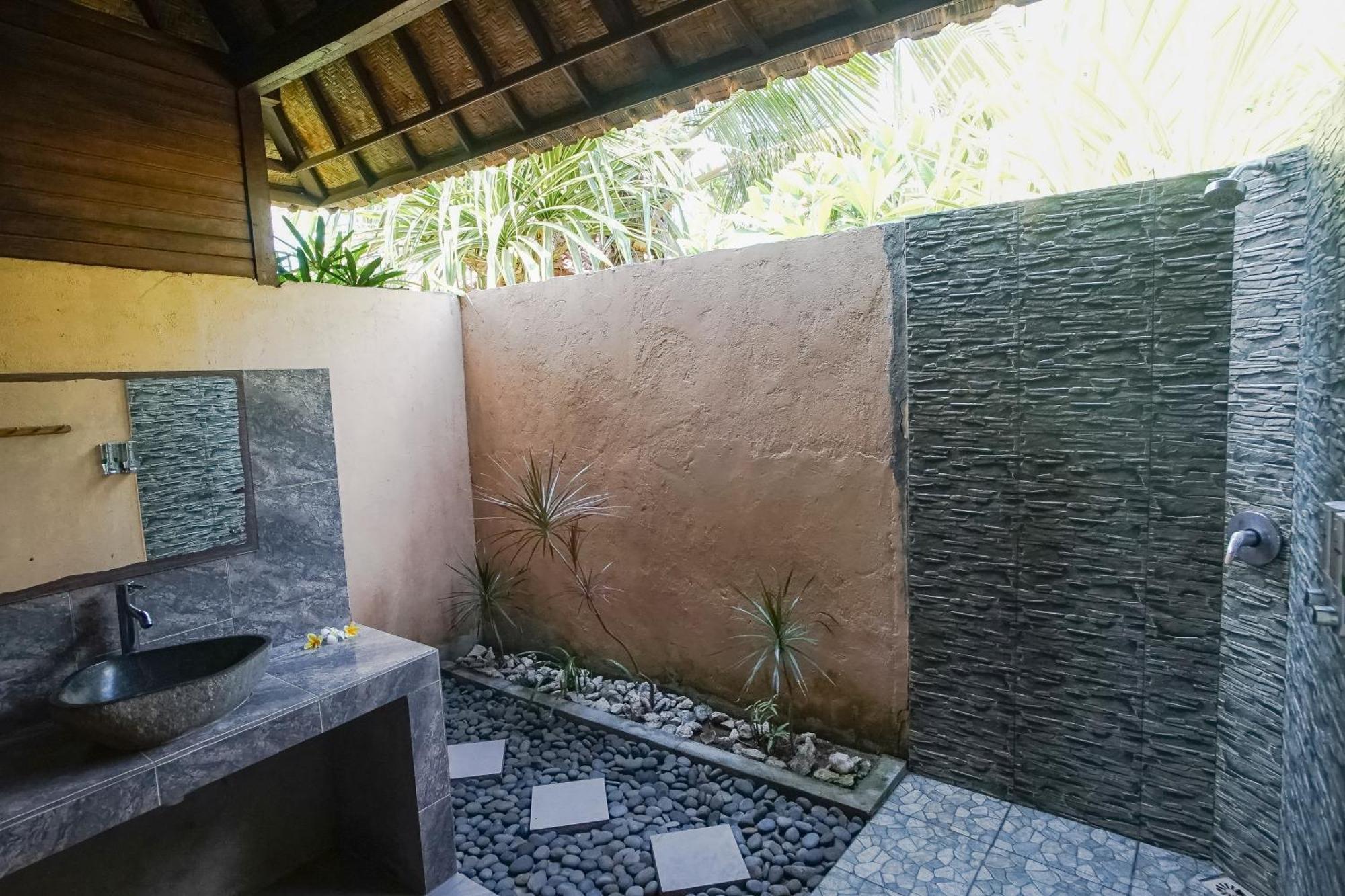 Abian Huts Dream Beach Lembongan Екстер'єр фото