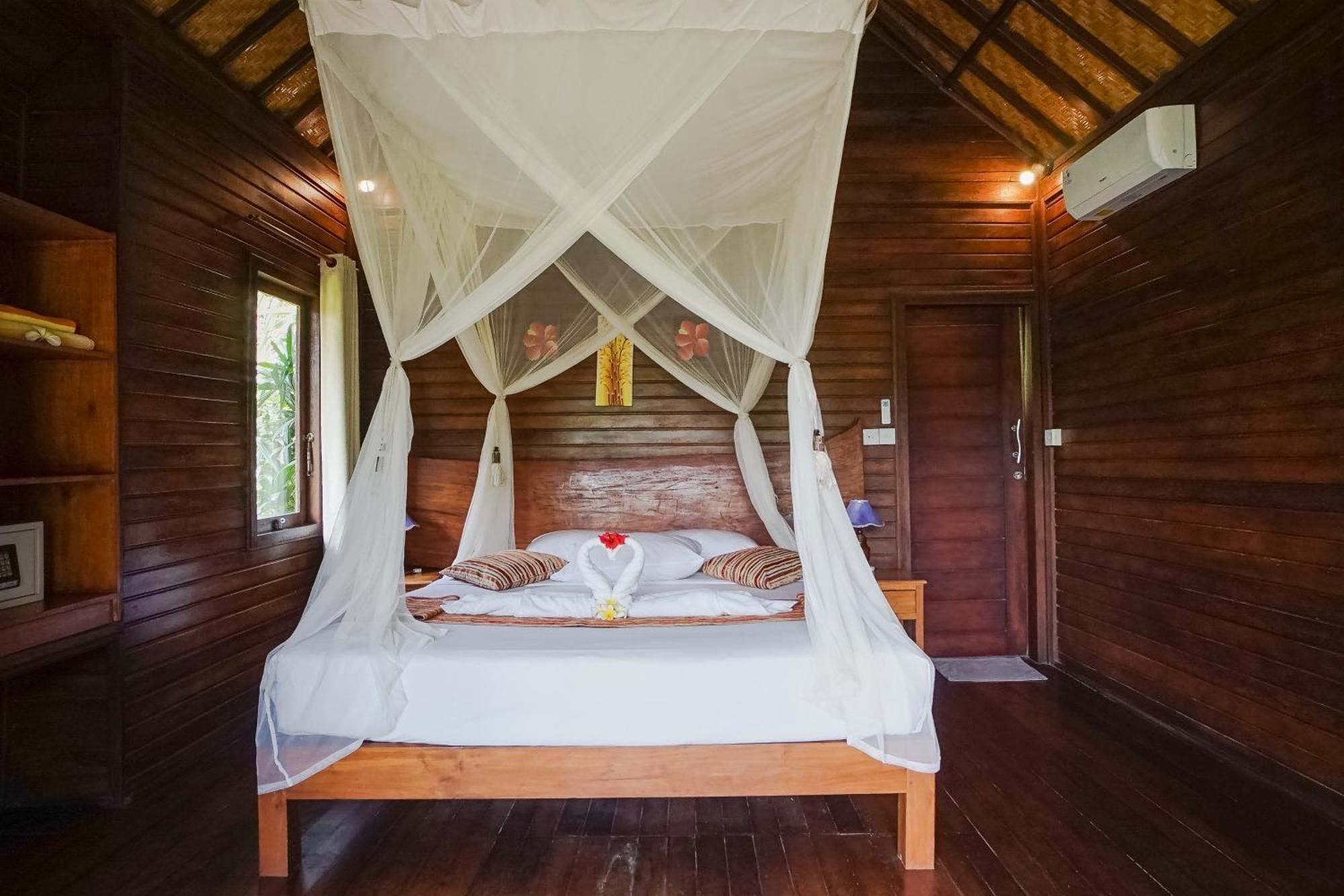 Abian Huts Dream Beach Lembongan Екстер'єр фото