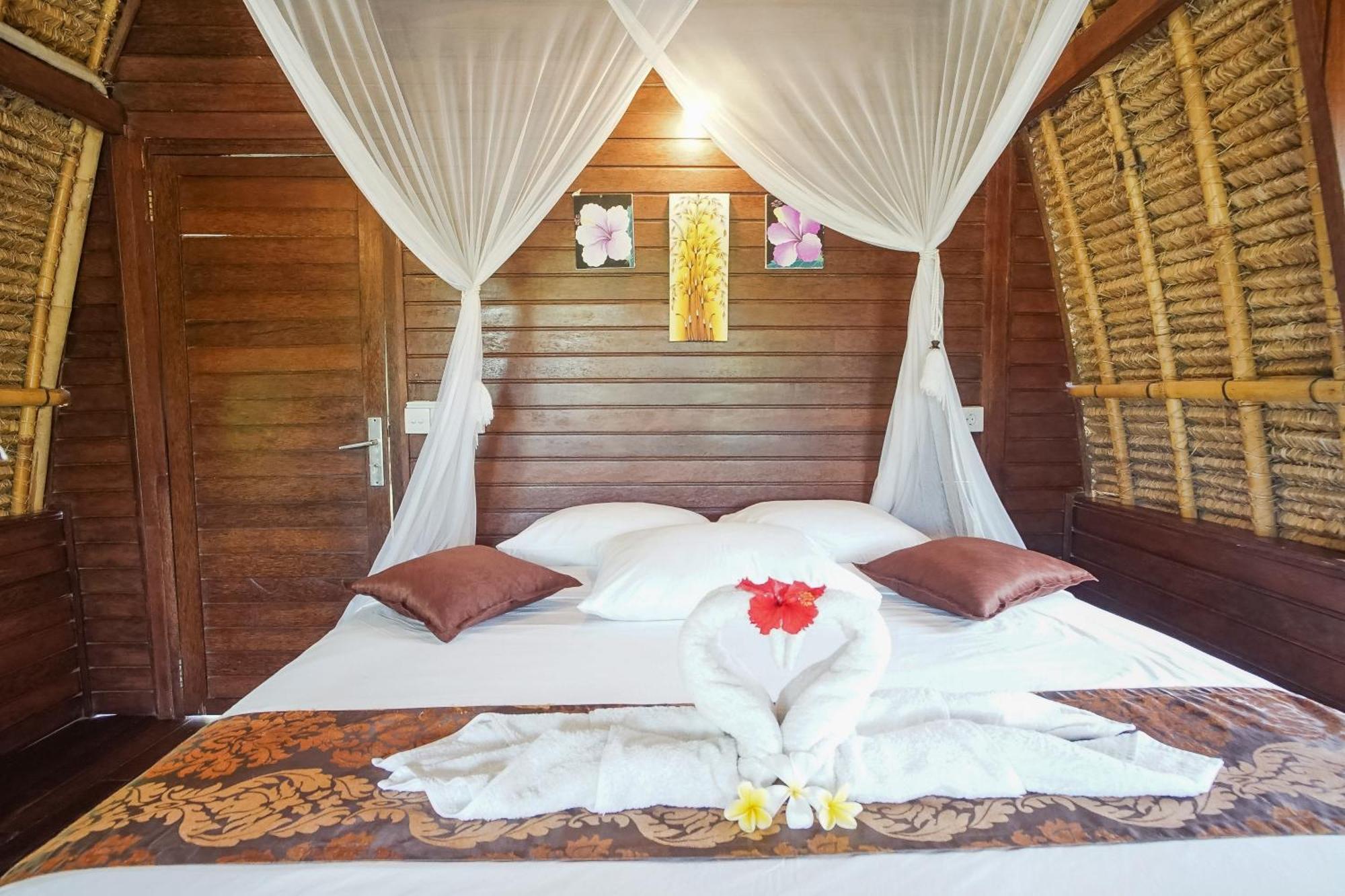 Abian Huts Dream Beach Lembongan Екстер'єр фото