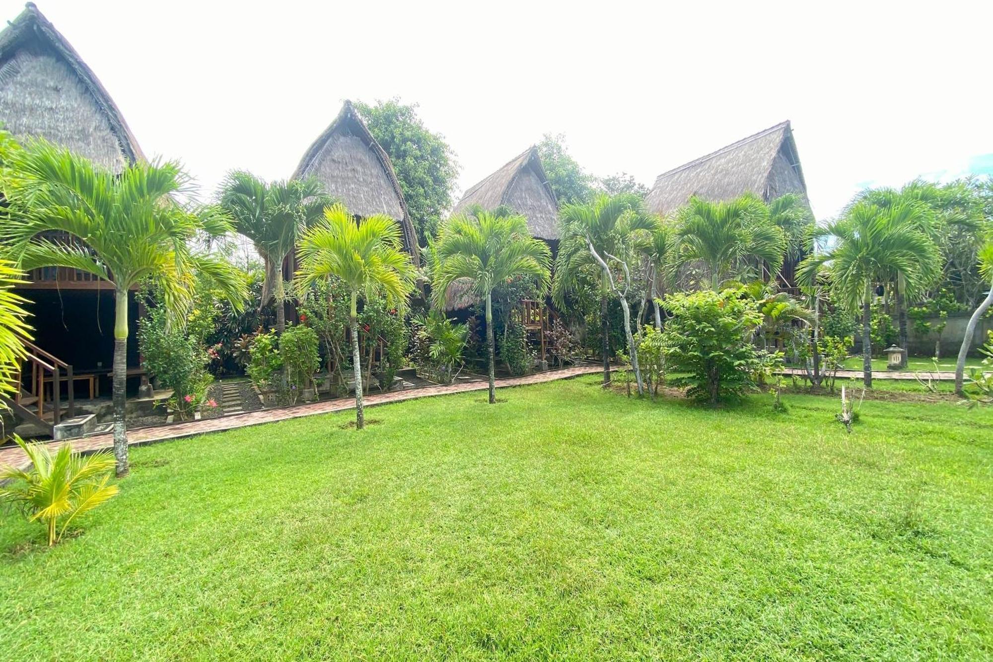 Abian Huts Dream Beach Lembongan Екстер'єр фото