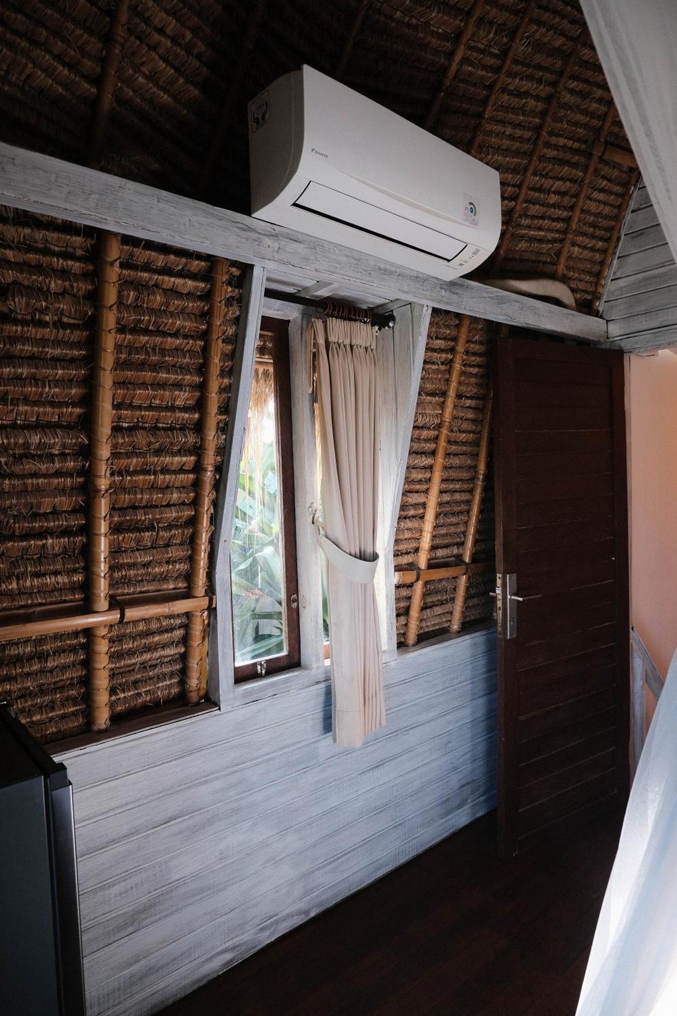 Abian Huts Dream Beach Lembongan Екстер'єр фото