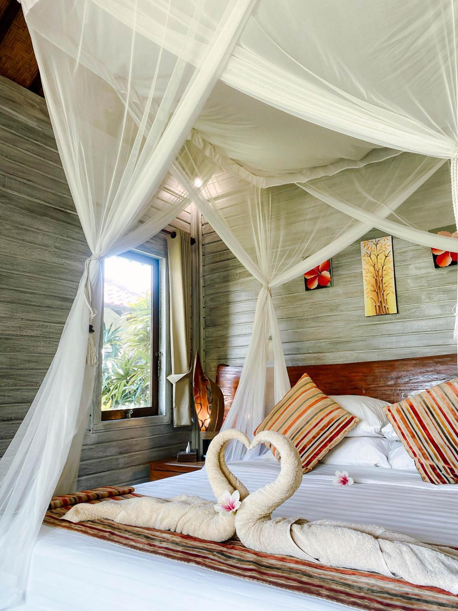 Abian Huts Dream Beach Lembongan Екстер'єр фото