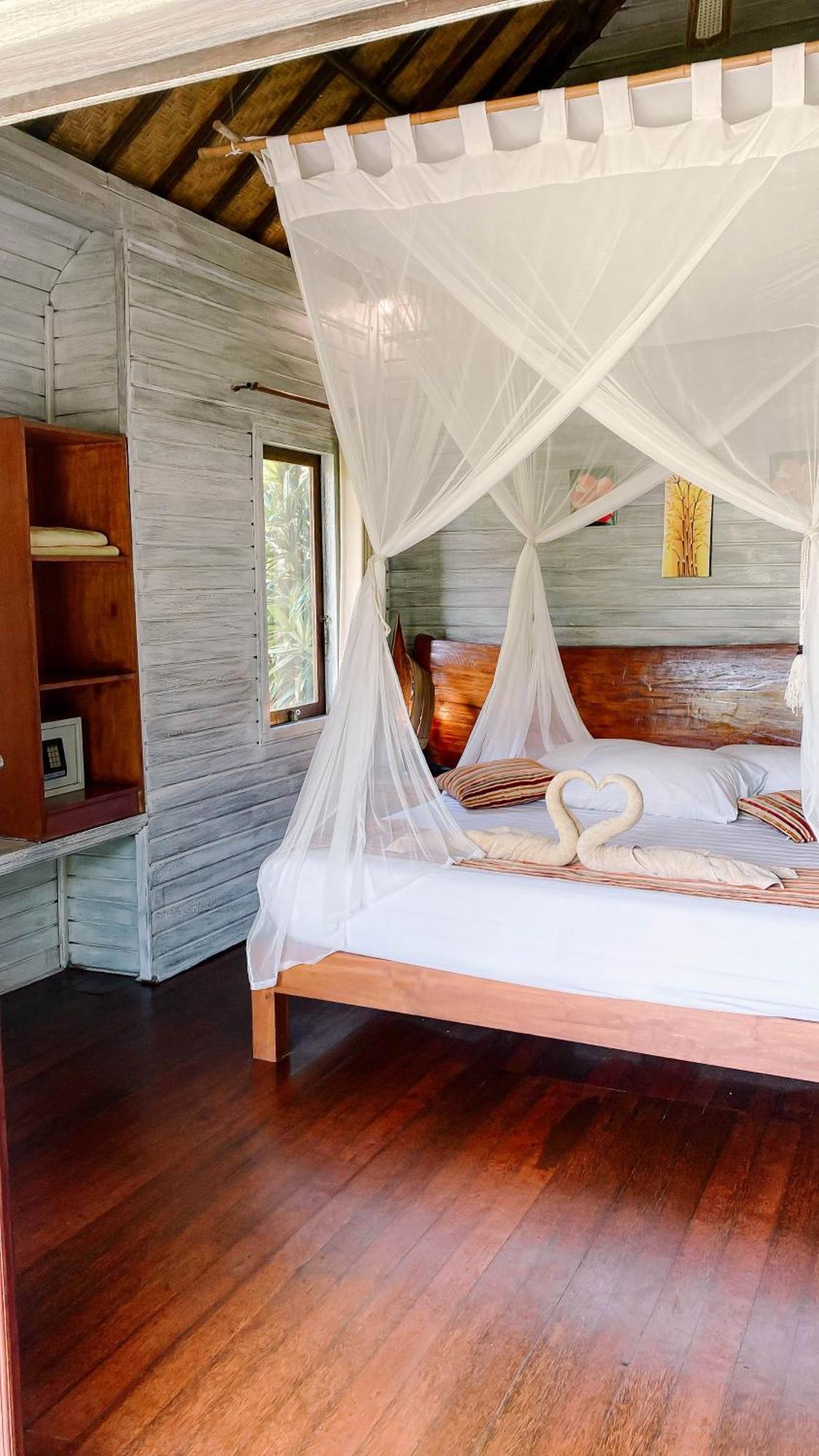 Abian Huts Dream Beach Lembongan Екстер'єр фото
