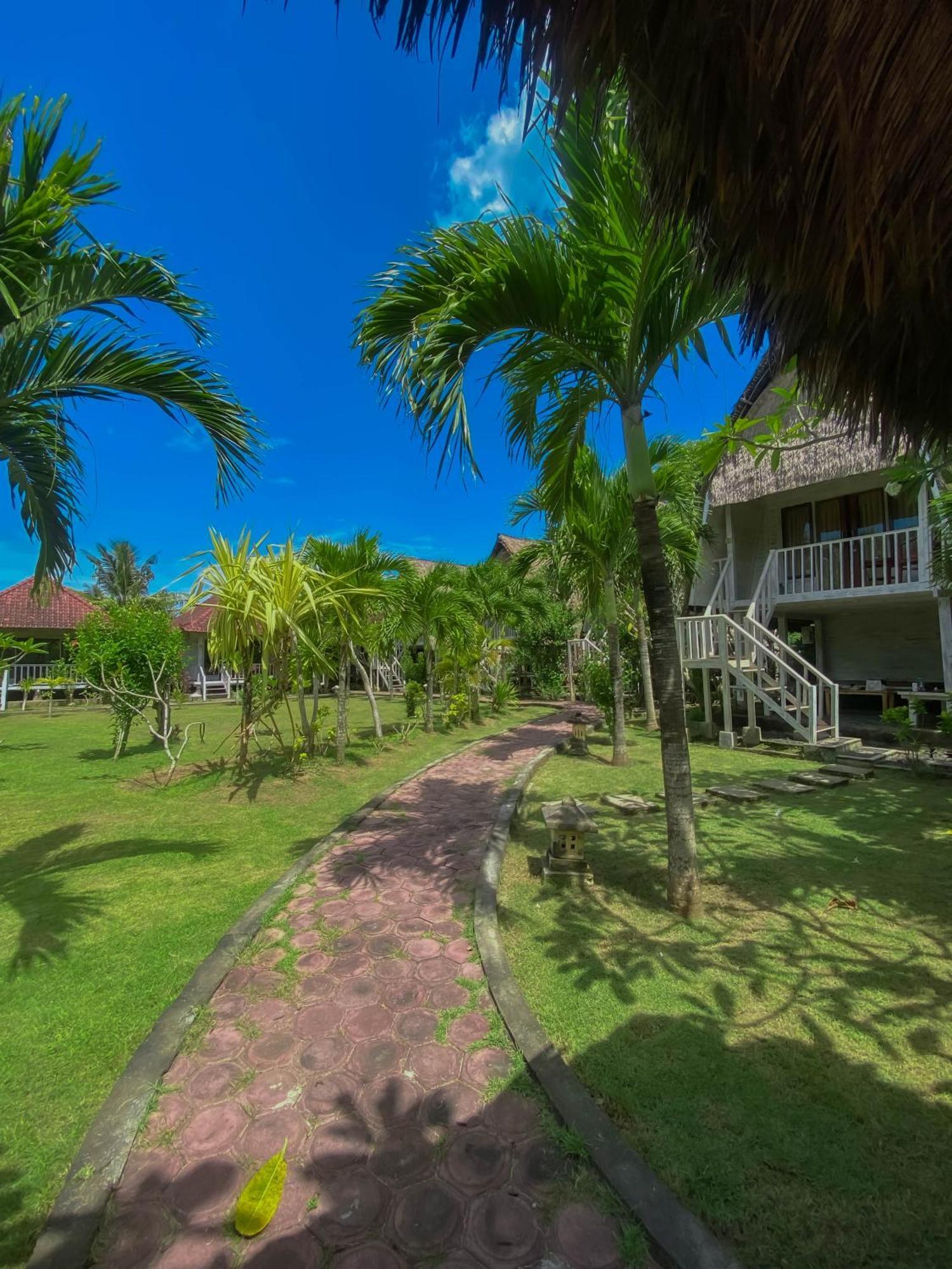 Abian Huts Dream Beach Lembongan Екстер'єр фото