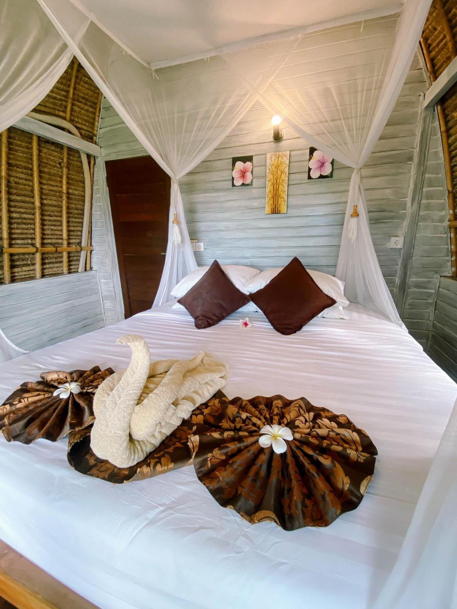 Abian Huts Dream Beach Lembongan Екстер'єр фото